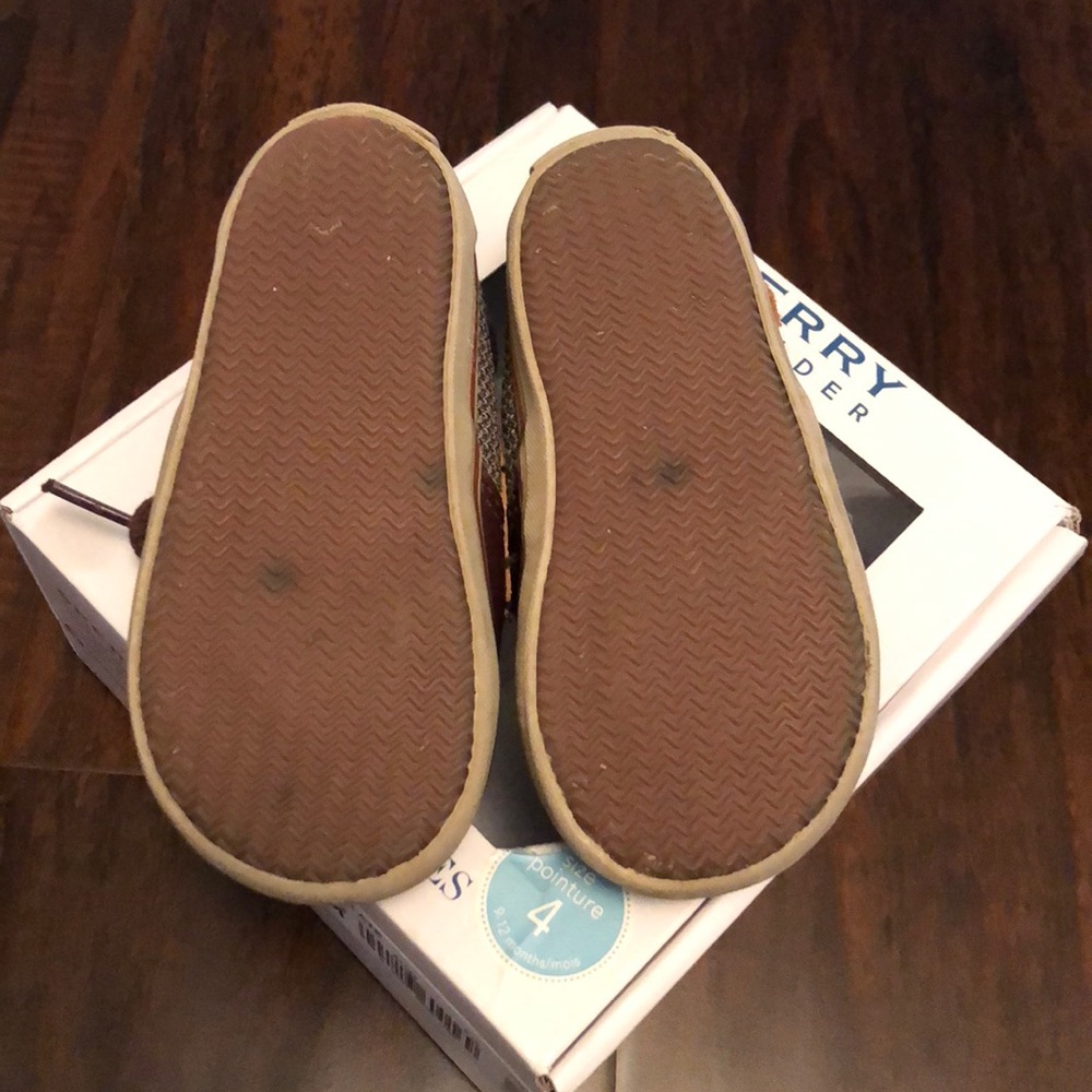 Sperry bluefish crib shoes - Picture 3 of 5